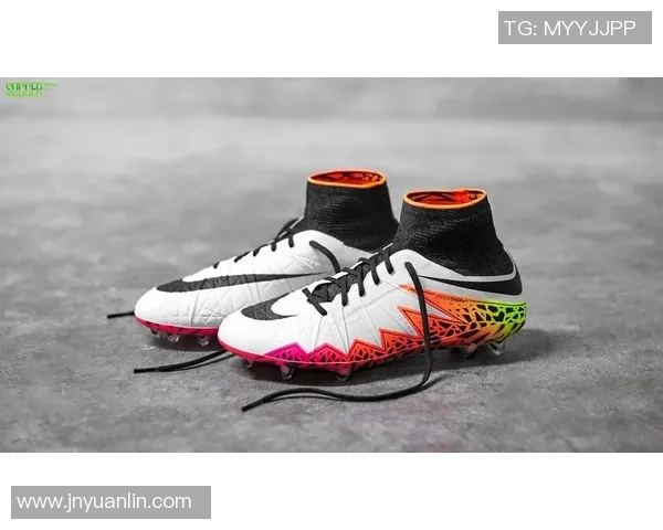 足球明星魅力四射海报展示足球世界的璀璨星光与激情瞬间